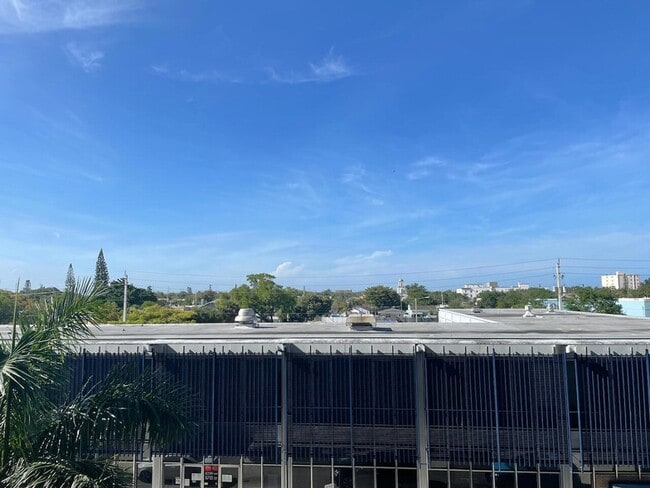 Building Photo - 1830 Radius Dr