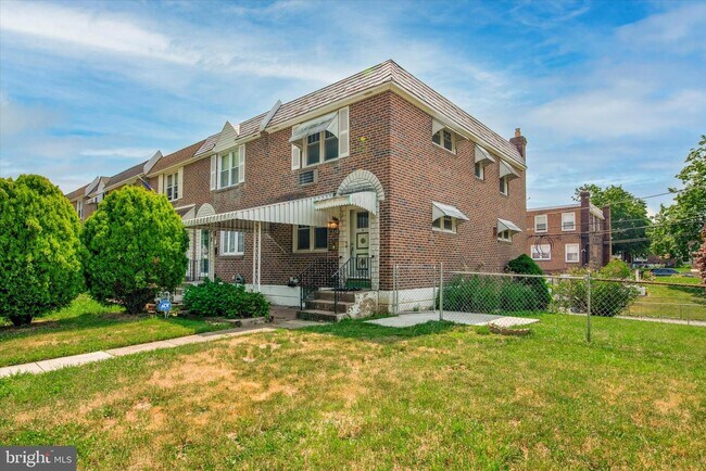 Building Photo - 330 Rively Ave