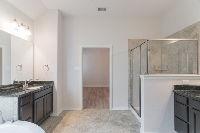 Building Photo - 7 Deer River Cir