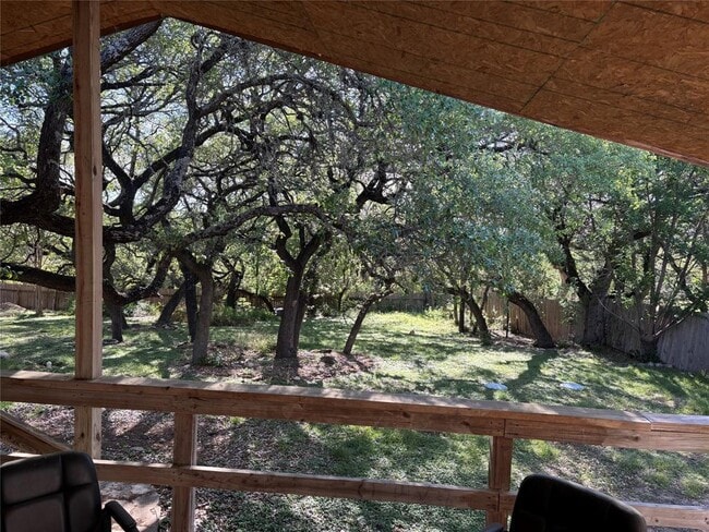 Building Photo - 1109 Hurst Creek Rd