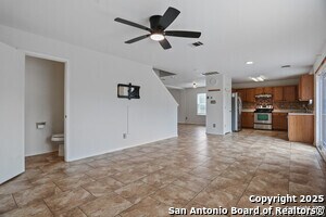 Building Photo - 9118 Meadow Springs