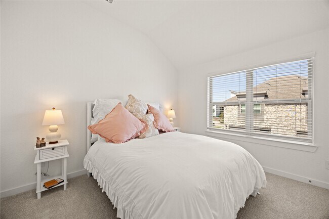 Building Photo - 19730 Curved Steel Dr