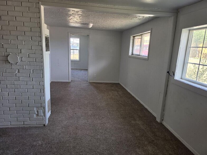 Building Photo - 5316 Laster Ln
