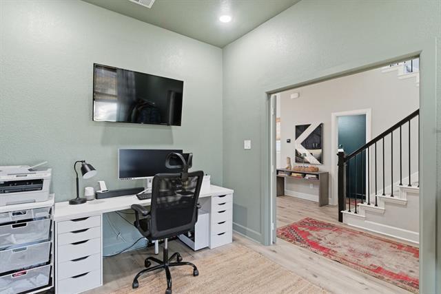 Building Photo - 14404 Balmoral Pl