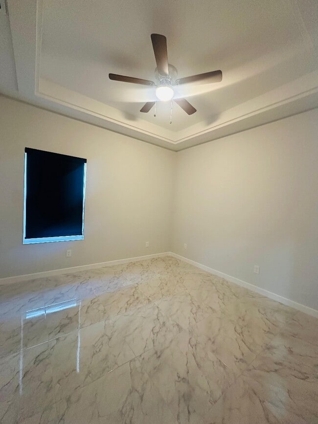 Building Photo - 2012 Selena St