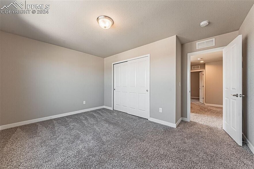Building Photo - 4028 Ryedale Way
