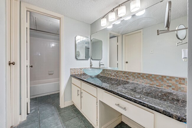 Building Photo - 2120 El Paseo St