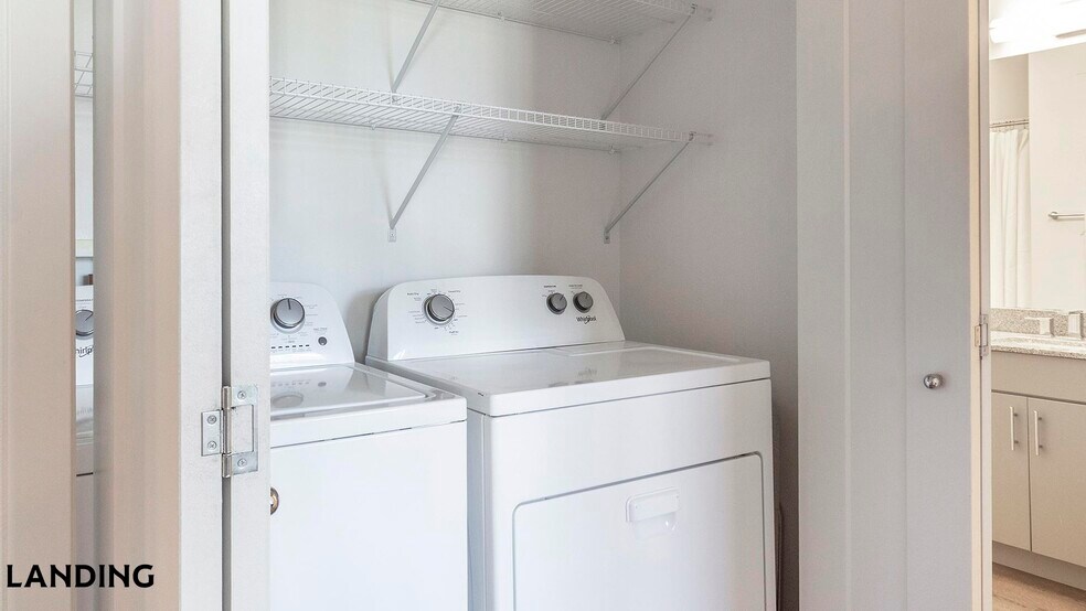 Building Photo - 185 Polaris Pointe