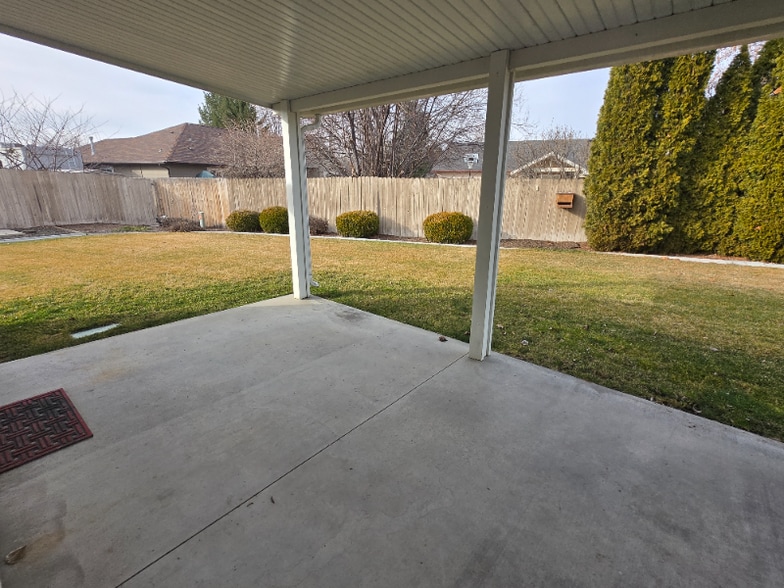 Building Photo - 2660 S Spring Bar Way