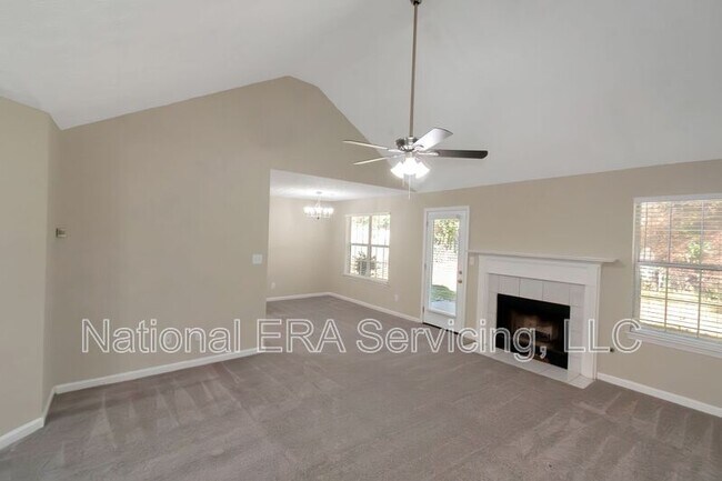 Building Photo - 123 Willow Springs Ln