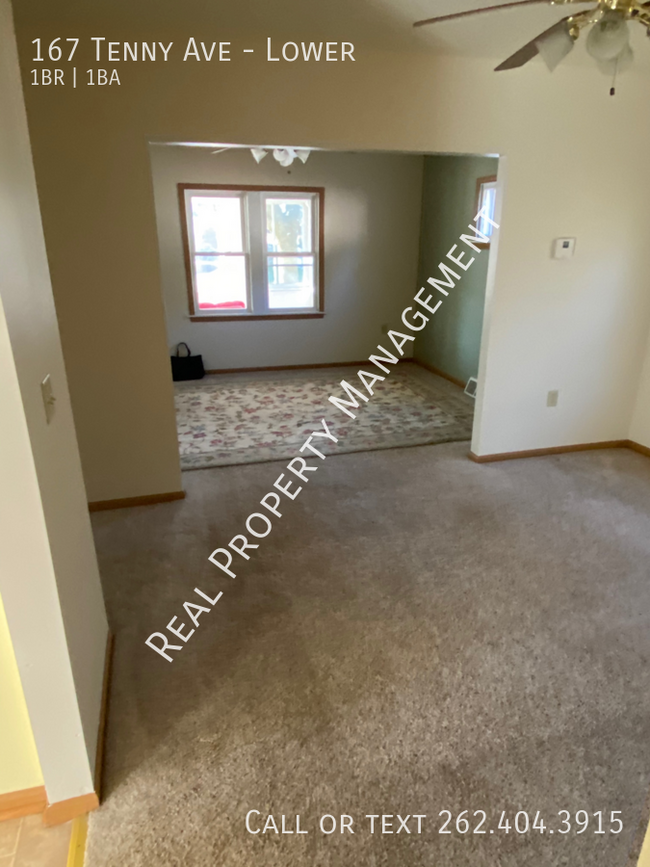 Building Photo - Spacious 1 bedroom lower