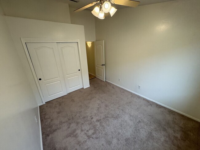 Building Photo - Vail School District Beauty