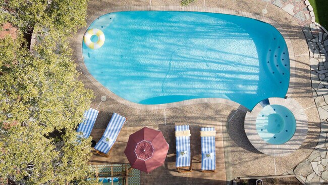 Building Photo - 2002 Chittim Trail Dr