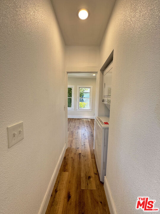 Building Photo - 1828 S Gramercy Pl