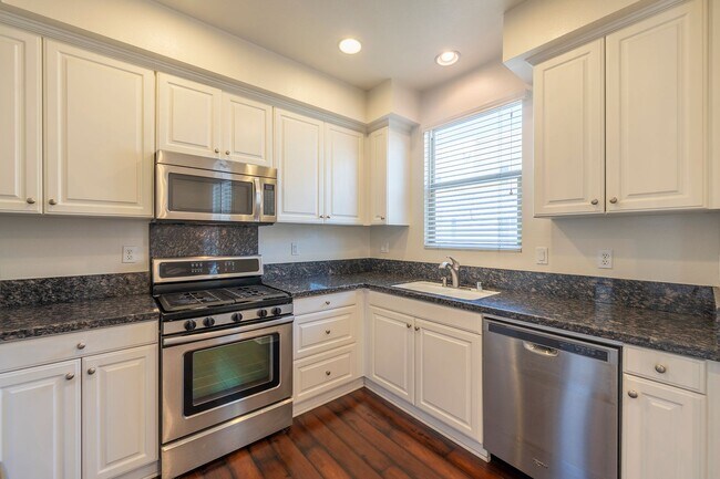 Building Photo - Ocean, #104