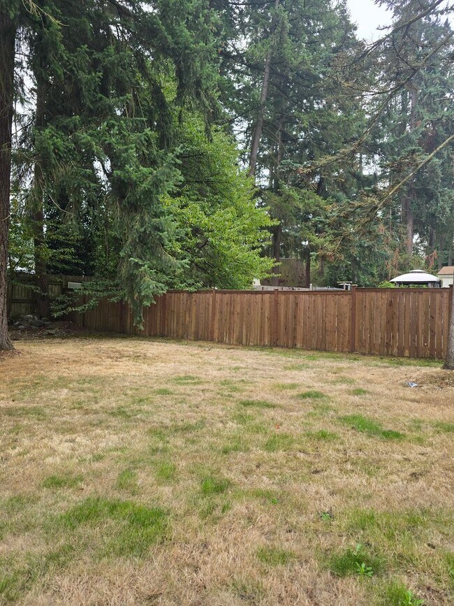 Building Photo - 12911 Gravelly Lake Dr SW