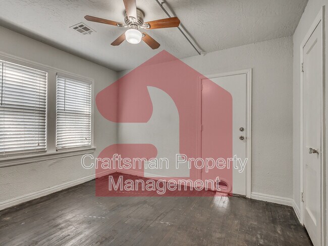 Building Photo - 3132 NW 28th St