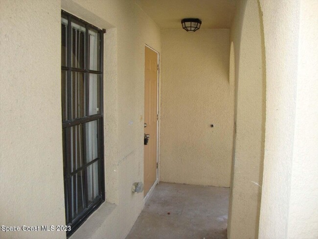 Building Photo - 655 Margie Dr
