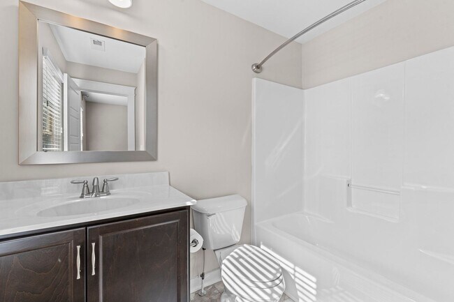 Building Photo - Gorgeous Townhome in N. Raleigh, Top Amenities & Finishes, Community Pool, Pet Friendly!