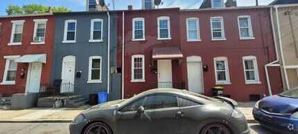 Building Photo - 3 bedroom 1 bathroom home located in Lanca...