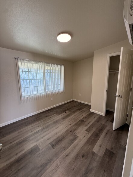 Building Photo - 948 N Van Ness Ave