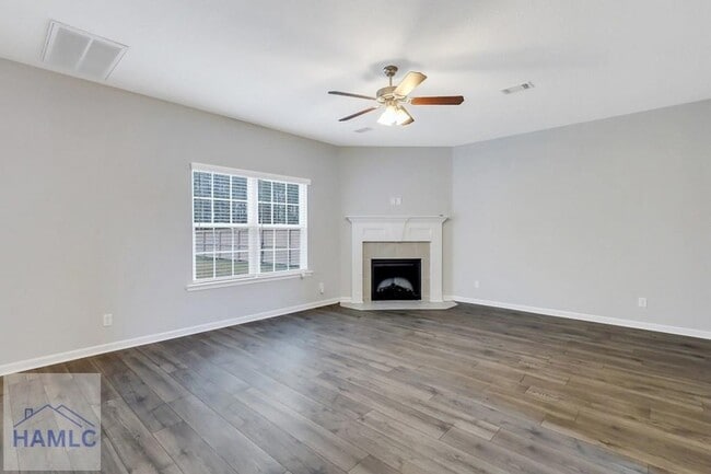 Building Photo - 12 Trask Cir