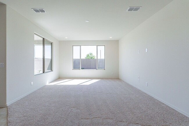 Building Photo - Luxury Living in McClellan Ranch: 4-Bedroo...