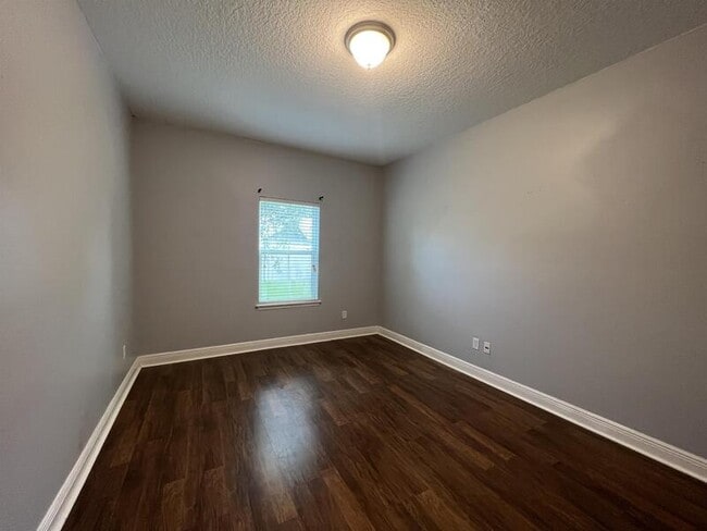 Building Photo - 14036 Lonecreek Ave