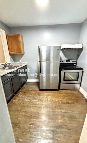 Building Photo - 32 Woodlawn Dr