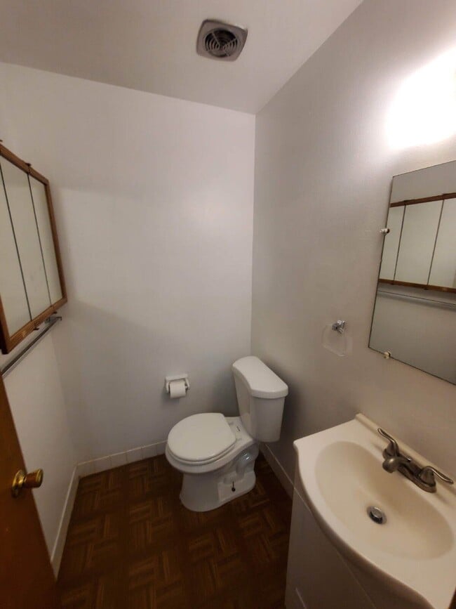 Building Photo - 2841 Santa Fe Trail