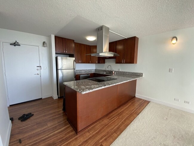 Building Photo - 340SHO