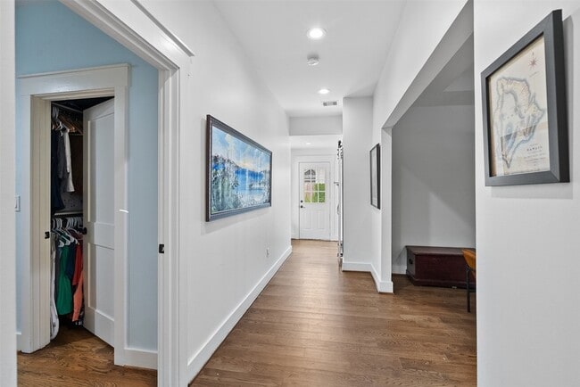 Building Photo - 4503 McKinney St