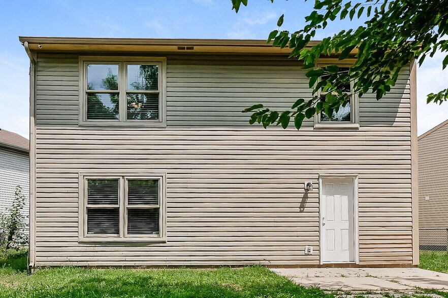 Building Photo - 4008 Crabtree Ct