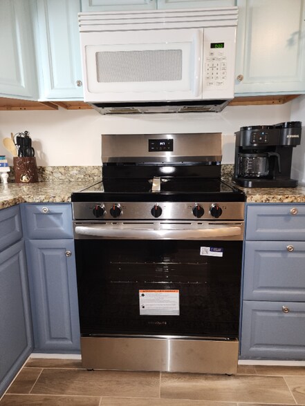 Building Photo - 4201 N Ocean Blvd