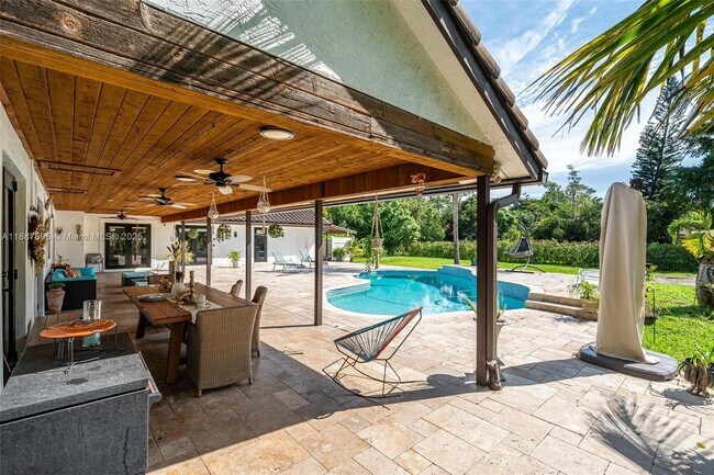 Building Photo - 6252 NW 65th Terrace