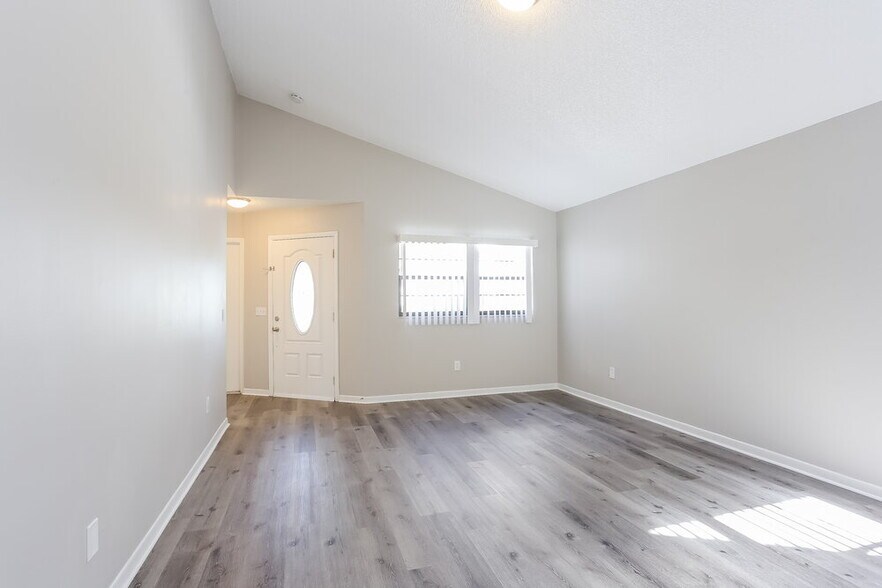 Building Photo - 154 Chelsea Ct