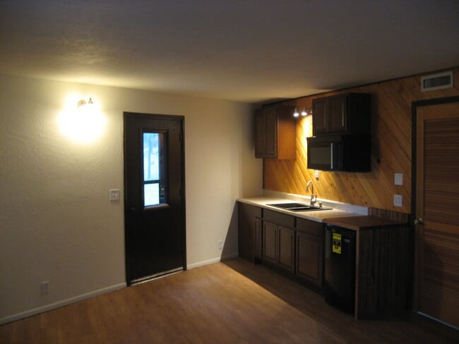 Building Photo - 2791 Burro Springs Ovi