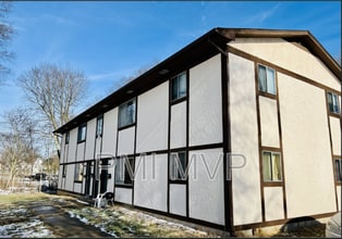Building Photo - 840 Whitethorne Ave