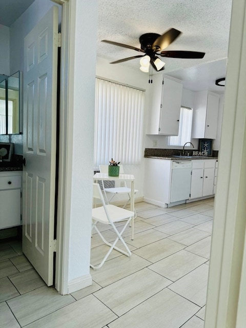 Building Photo - 18445 Collins St