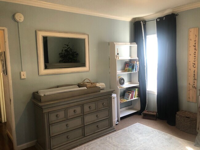 Building Photo - 1603 Stearns Dr