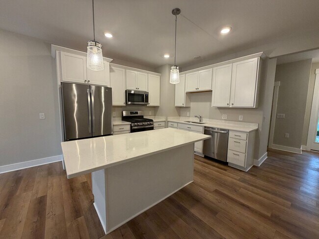 Building Photo - 2351 Watertown Wy