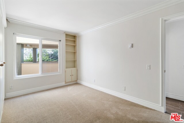 Building Photo - 3200 La Rotonda Dr