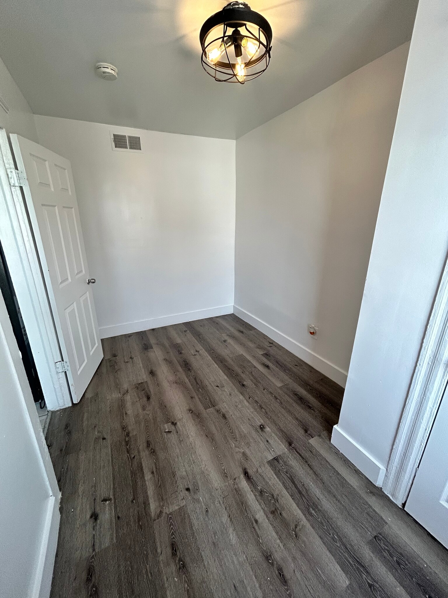 Bedroom 1 - 21 Tillinghast St