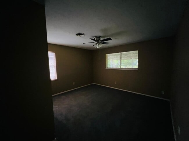 Building Photo - Beautiful 3 bedroom home in Angleton TX