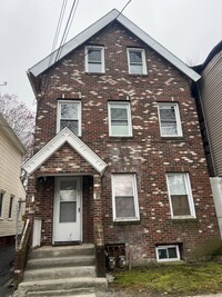 Building Photo - 268 Davenport Ave