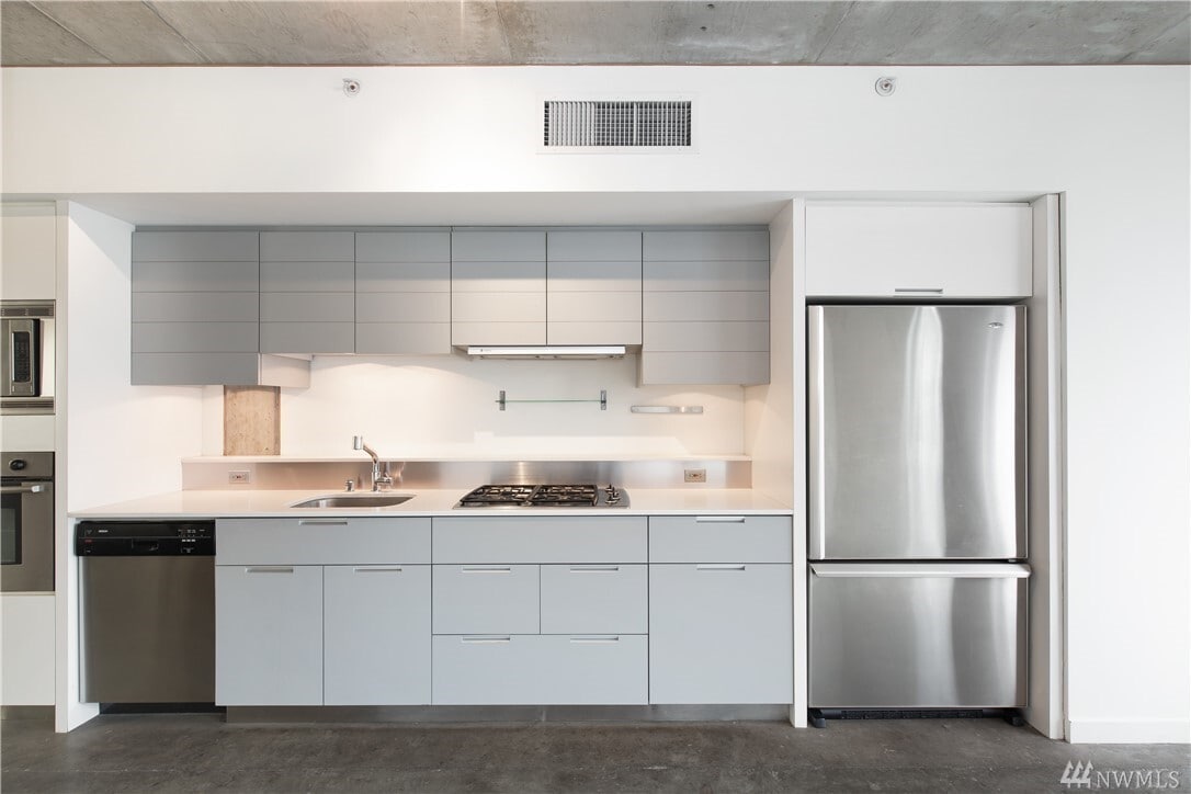 Kitchen - 501 Roy St