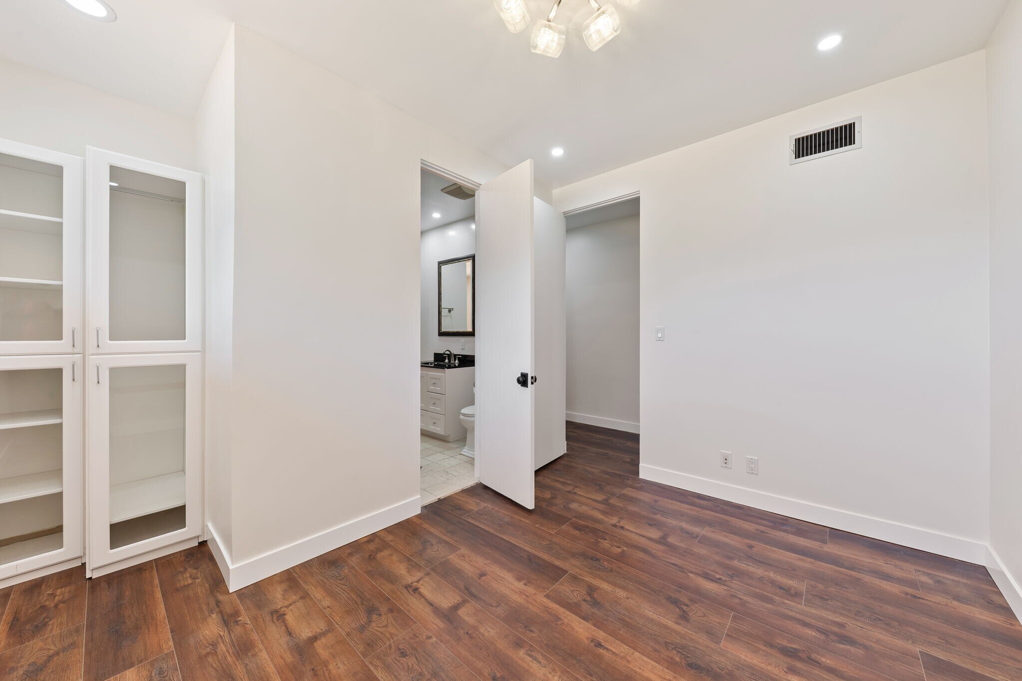 Building Photo - 540 Haverstock Rd