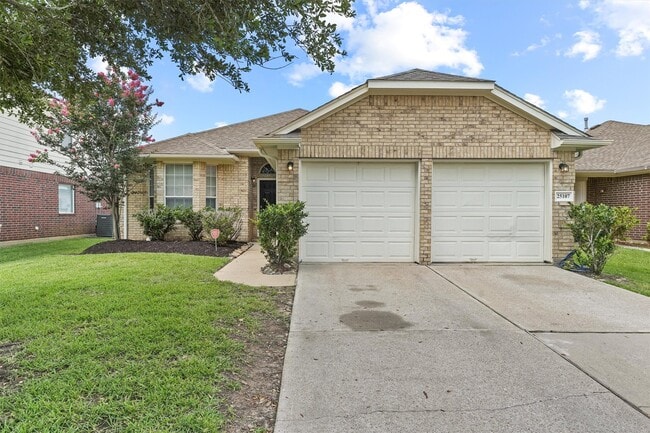 Building Photo - 25107 Clover Ranch Dr