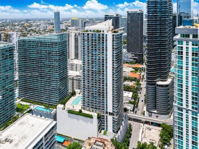 Building Photo - 1100 S Miami Ave