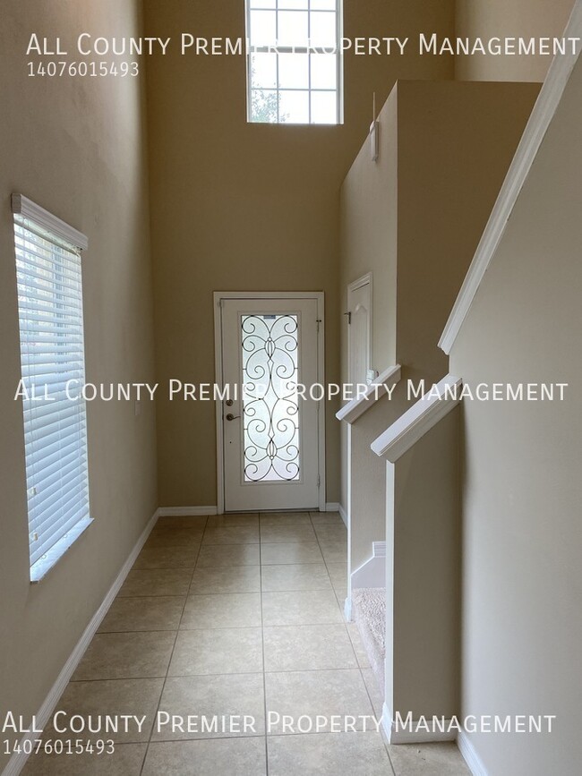 Building Photo - 2079 Bent Grass Ave